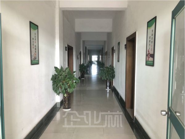 厂房正门图
