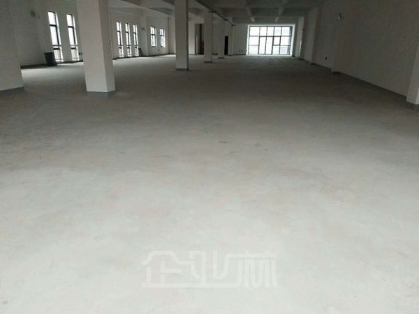 出租浦东104板块9000平米火车头厂房，精装办公室，可分租