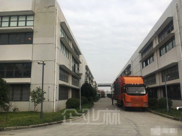 出租：奉贤南桥园区8000平米火车头双层厂房，可分割