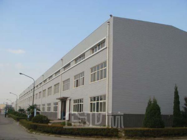 厂房正门图