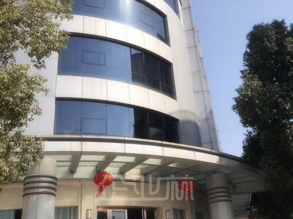 厂房正门图