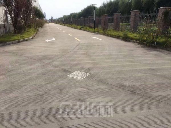 厂房正门图