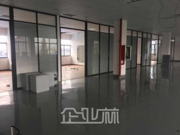 厂房正门图