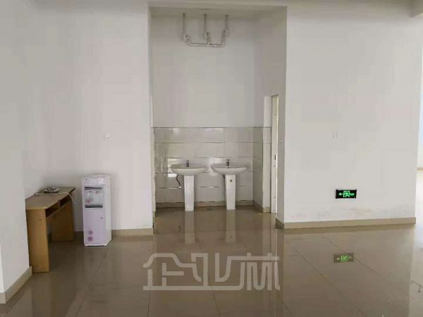 厂房正门图