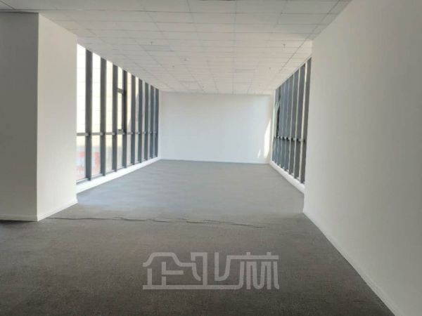 厂房正门图