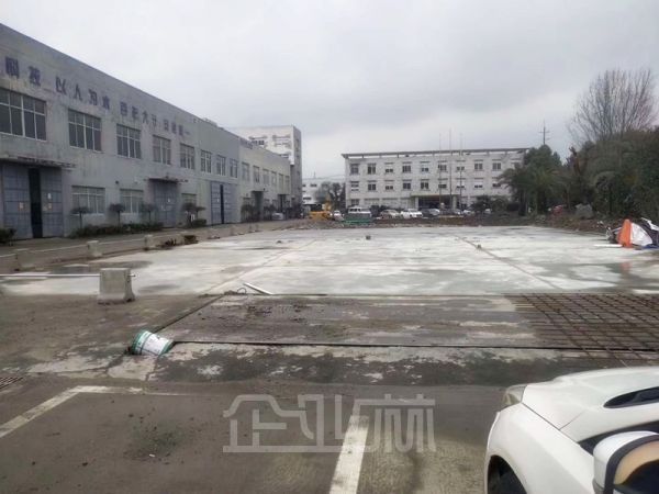 青浦区崧盈路10500平方单层厂房出租，可分割，场地大