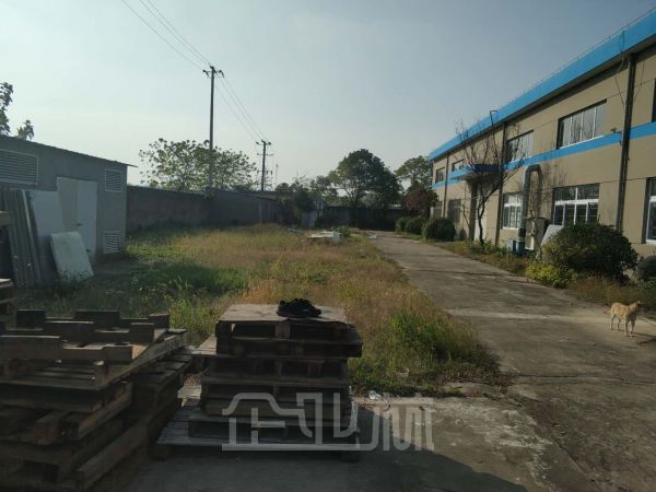 昆山蓬朗1300平米火车头厂房出租