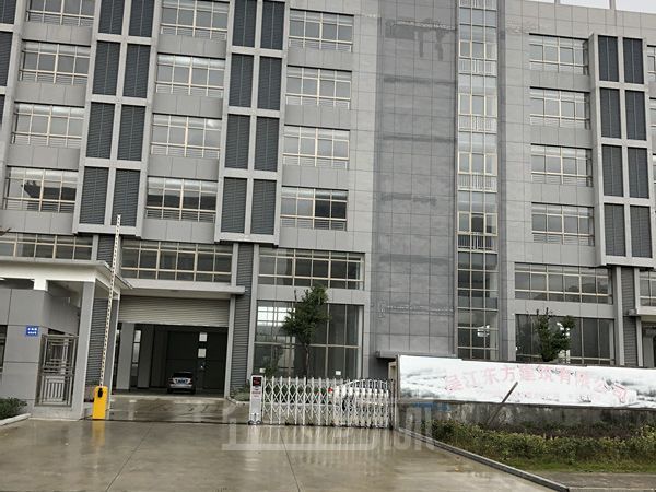 出租：苏州吴江开发区175000平方多层厂房，可分割
