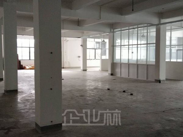 厂房正门图