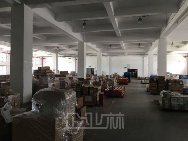 出租：奉贤南桥园区8000平米火车头双层厂房，可分割