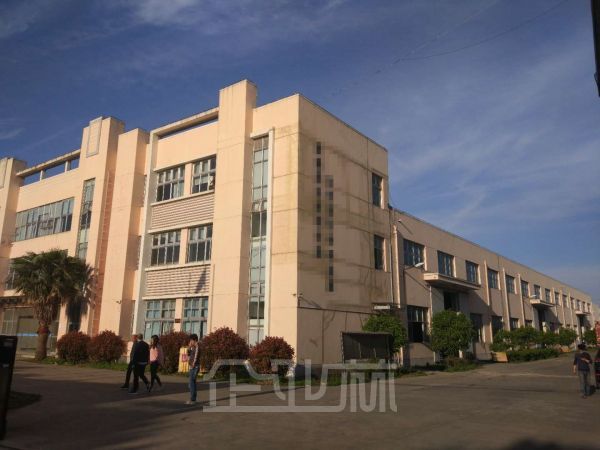 厂房正门图