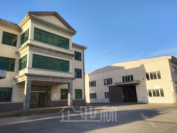 奉贤柘林6300平方独门独院厂房出租，高12米有行车