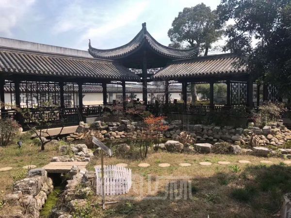 厂房正门图