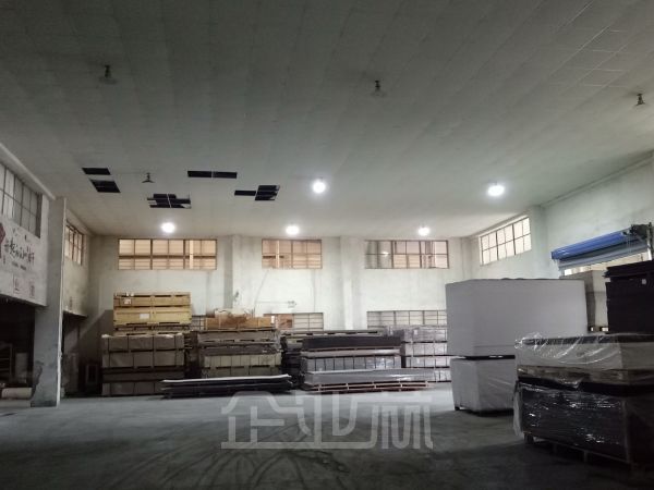 厂房正门图