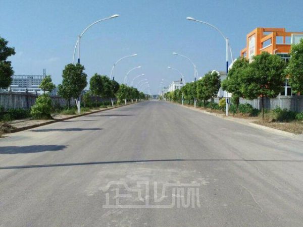 厂房正门图