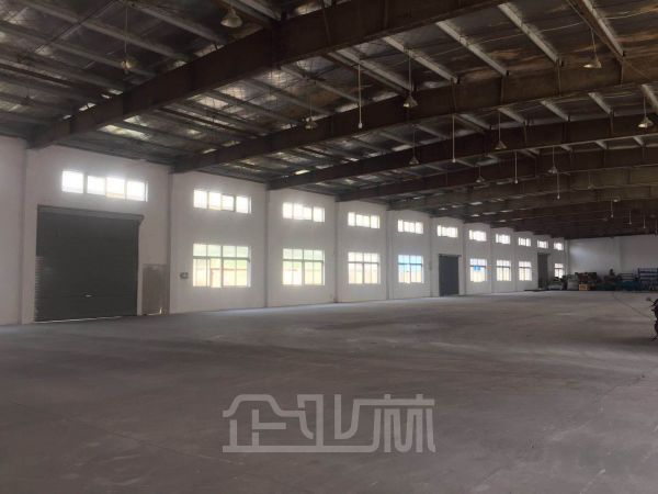 出租！昆山工业园区，独门独院！标准火车头单层！厂房1500平