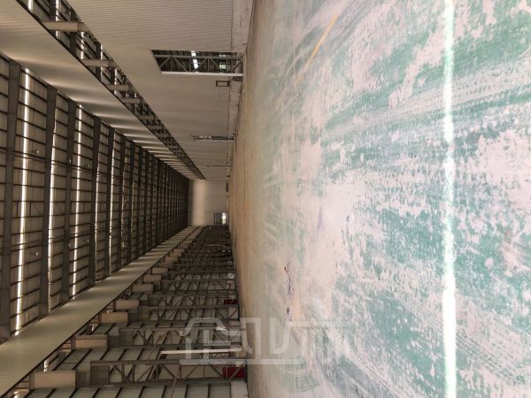 厂房正门图