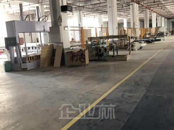 出租南通如皋10000平米可做家具喷漆雕刻厂房
