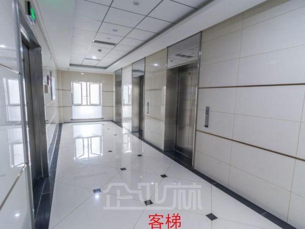新桥精装办公楼125平对外出租   租金1.8元/天/平米（含税含物业）