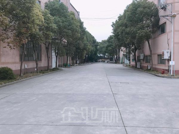 出租：奉贤西渡厂区2楼1800平厂房