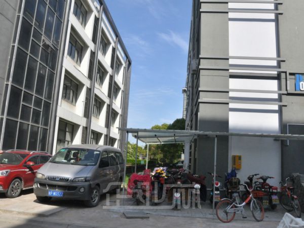 出售+转让厂房/公寓松江区车墩镇三浜路261号