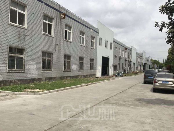 出租：奉贤南桥镇江海工业区104地块2200平单层厂房