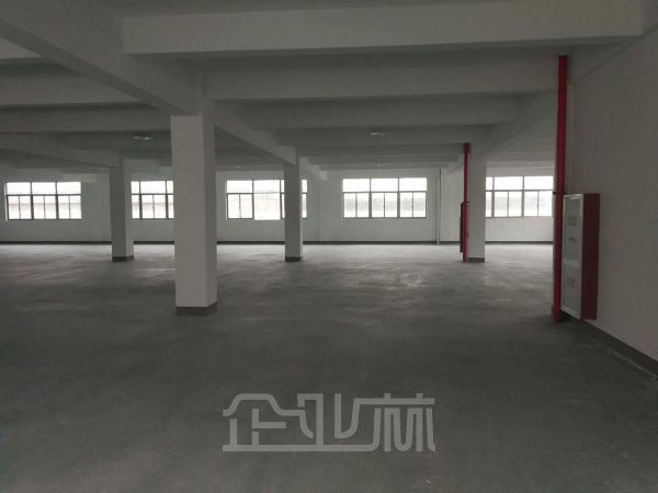 机场高架1000方带地坪漆三吨货梯 适合仓储轻工