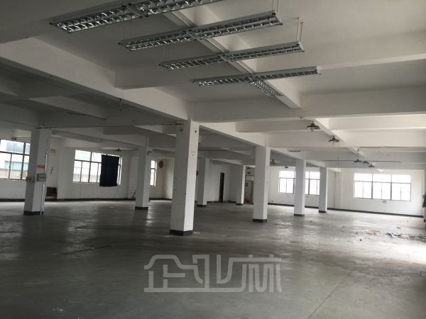 厂房正门图