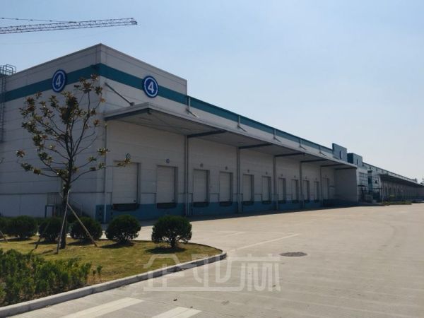 出租：嘉兴王店附近30000平方高平台仓库，可分租