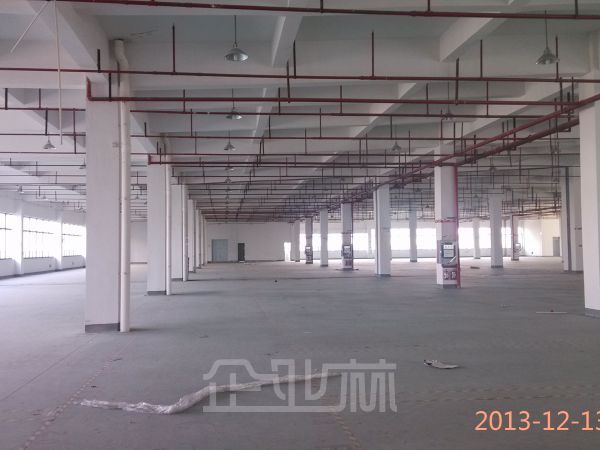 苏州相城区漕湖产业园24000平三层可架行车厂房分割出租