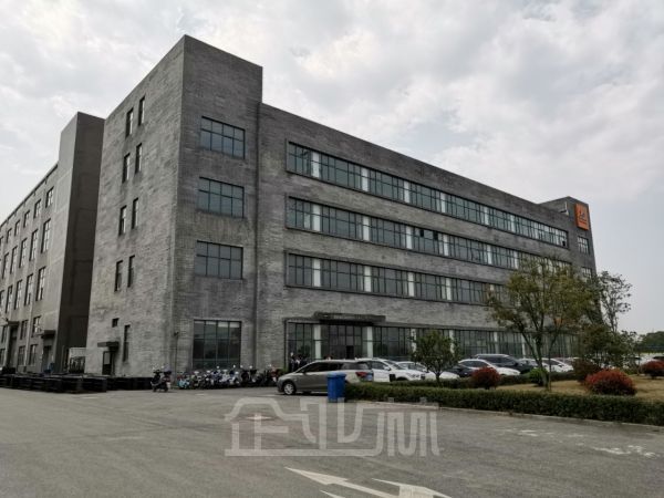 出租：松江区新桥镇厂房 面积1250平 多层 104板块 绿证 可环评可注册
