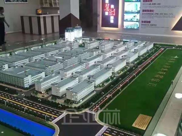 出租：江苏靖江家具园区42000平多层厂房租售，可分可油漆