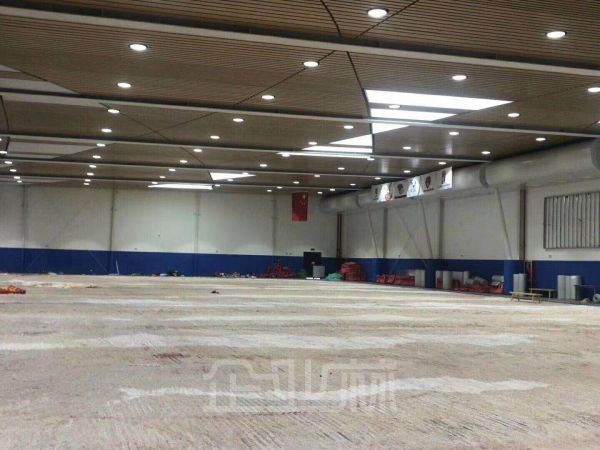 出租：松江新城单层3300平厂房