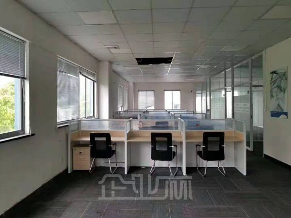 厂房正门图