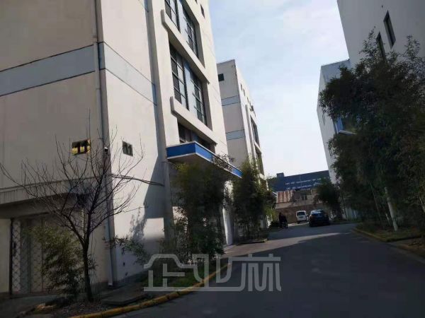 厂房正门图
