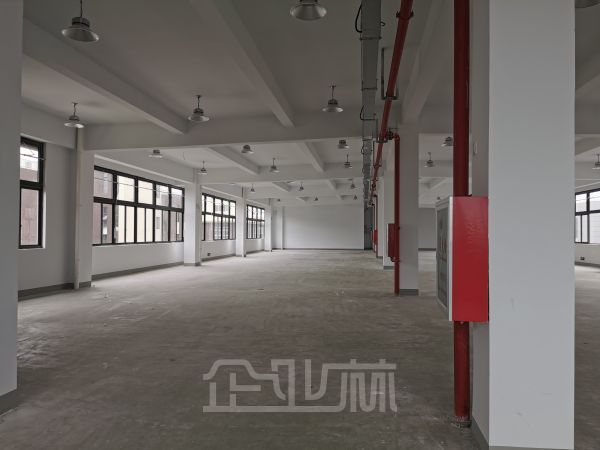 厂房内饰图