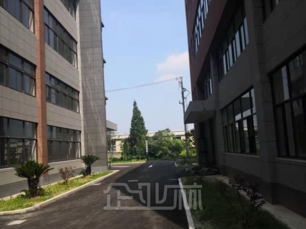 厂房正门图