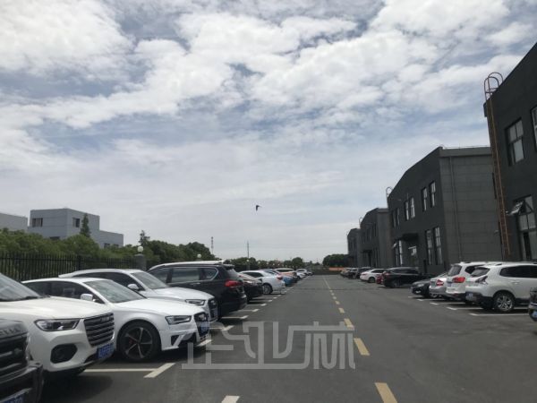 厂房正门图