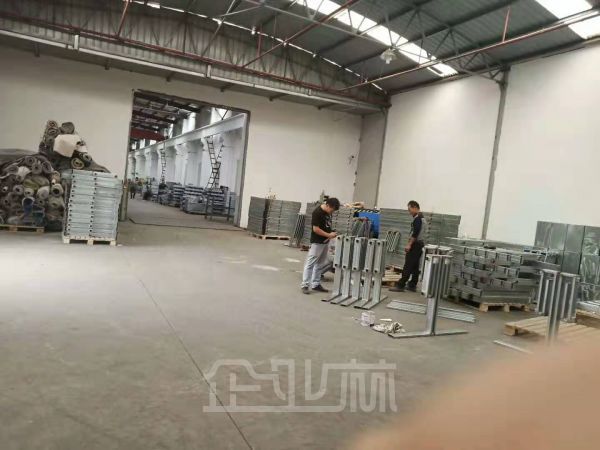 厂房正门图