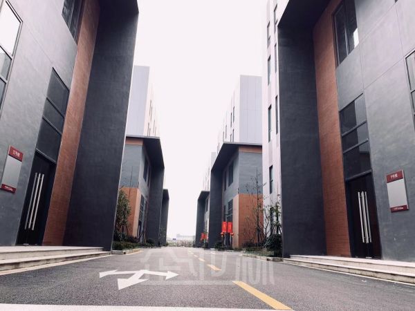 厂房正门图