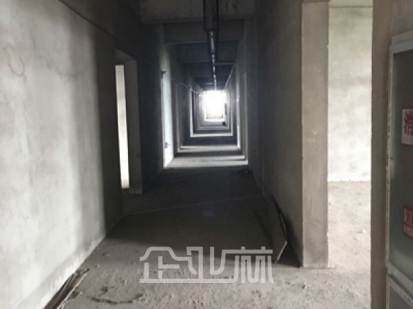 厂房正门图