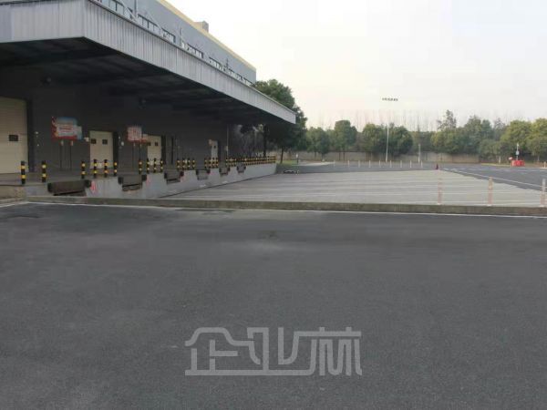 厂房正门图