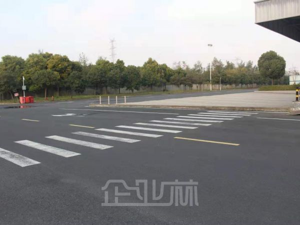 厂房正门图