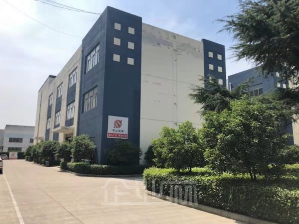 厂房正门图