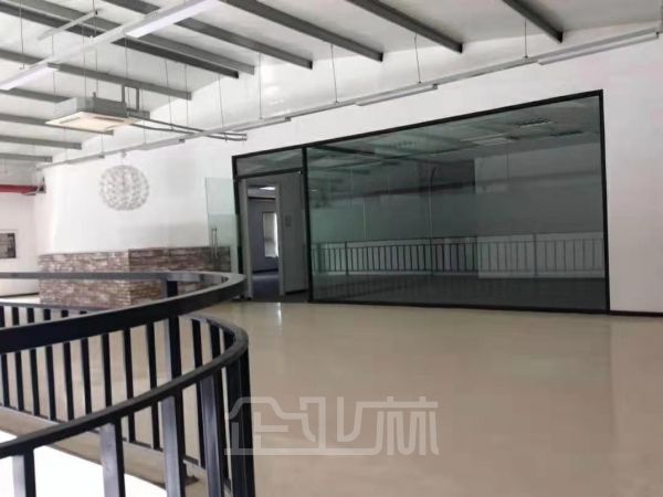 厂房正门图