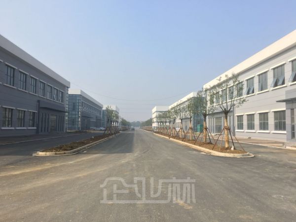 厂房正门图