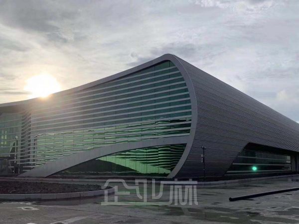 厂房正门图