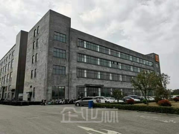 出租：松江区新桥镇卖新公路厂房 1250平 多层 104版块