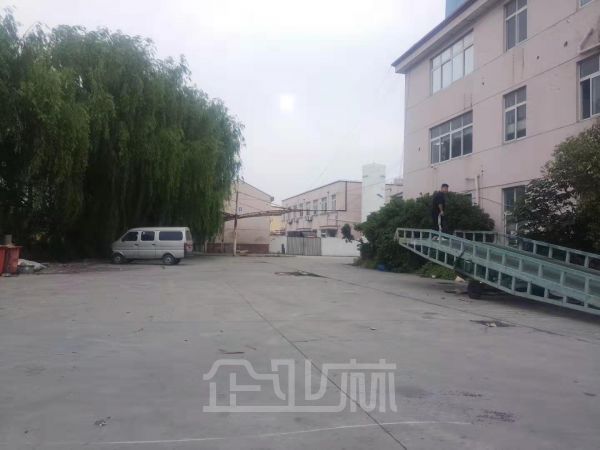 厂房内饰图