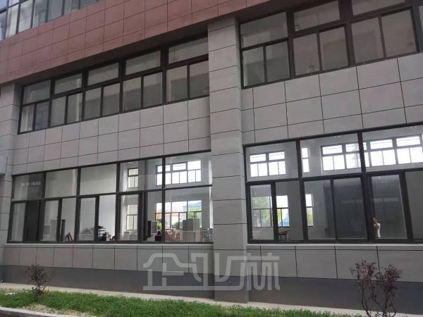 出租：松江中山街道厂房 2971平 多层 104版块